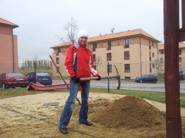 Brigáda na hřišti BD Rotavská